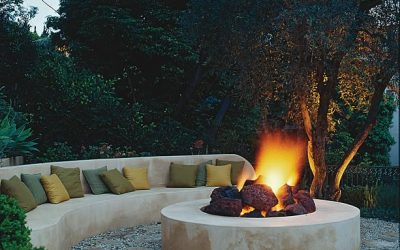 Află de la profesioniști cum și de ce să integrezi fire pit-ul în proiectul tău de amenajare a grădinii